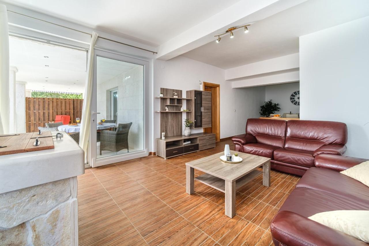 Rooms Plaza Divuje Murvica  Esterno foto